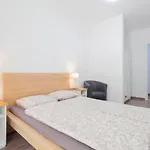 Apartmán Is Out