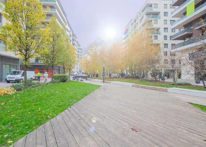 Lejlighed Corvin Modern Two Bedroom Free Parking