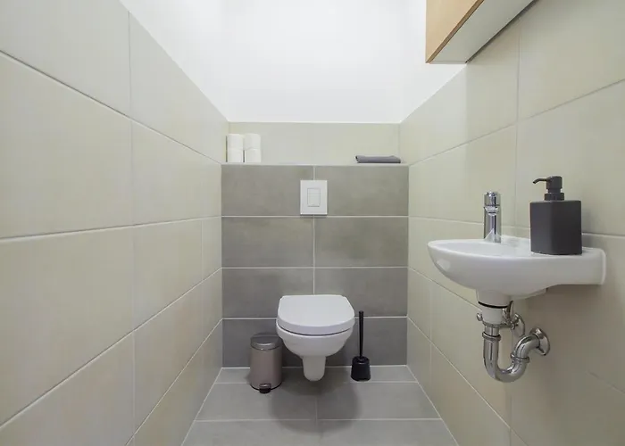 Corvin Modern Two Bedroom Free Parking Lejlighed