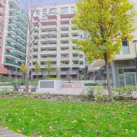Apartment Corvin Modern Two Bedroom Free Parking Budapest