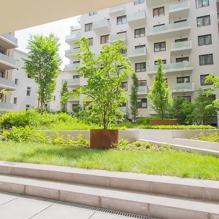 Corvin Modern Two Bedroom Free Parking