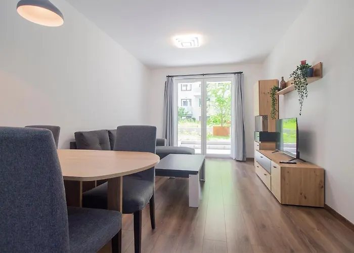 Corvin Modern Two Bedroom Free Parking דירה בודפשט